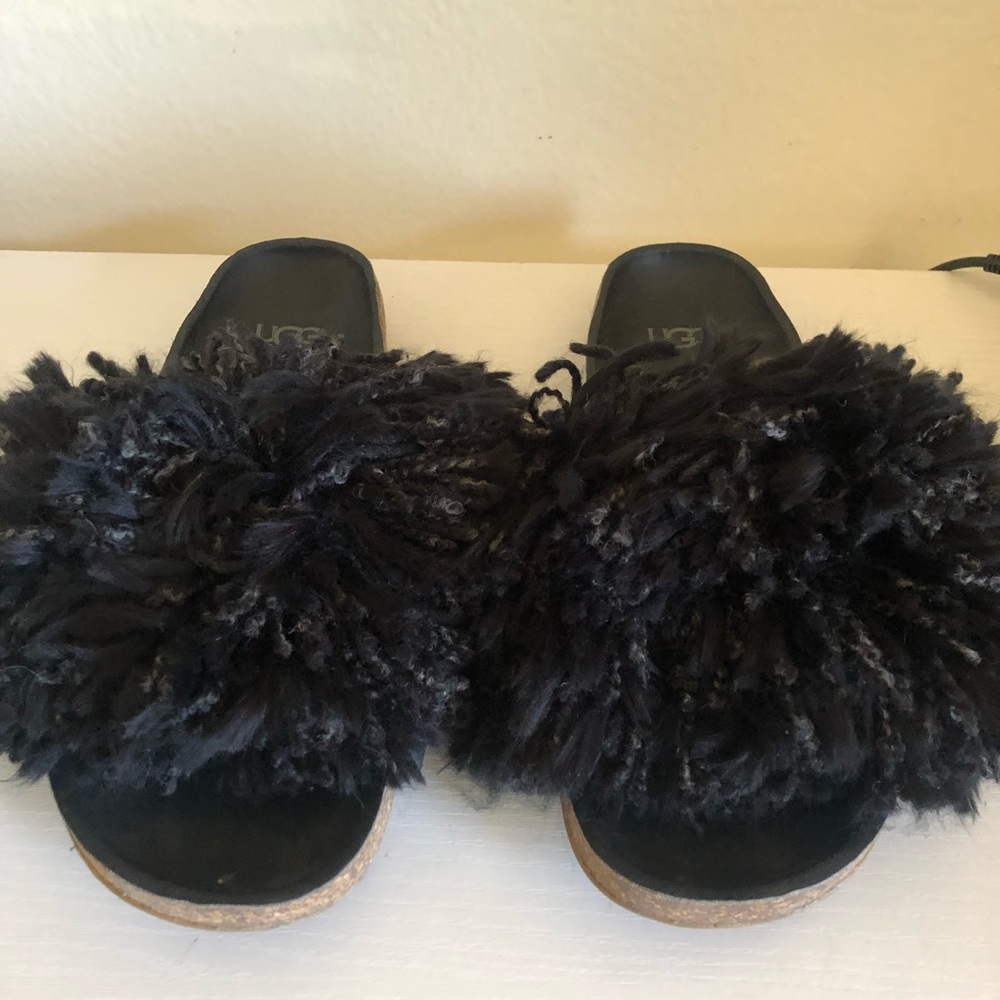 Ugg | Cindi Sandals - Picture 2 of 7